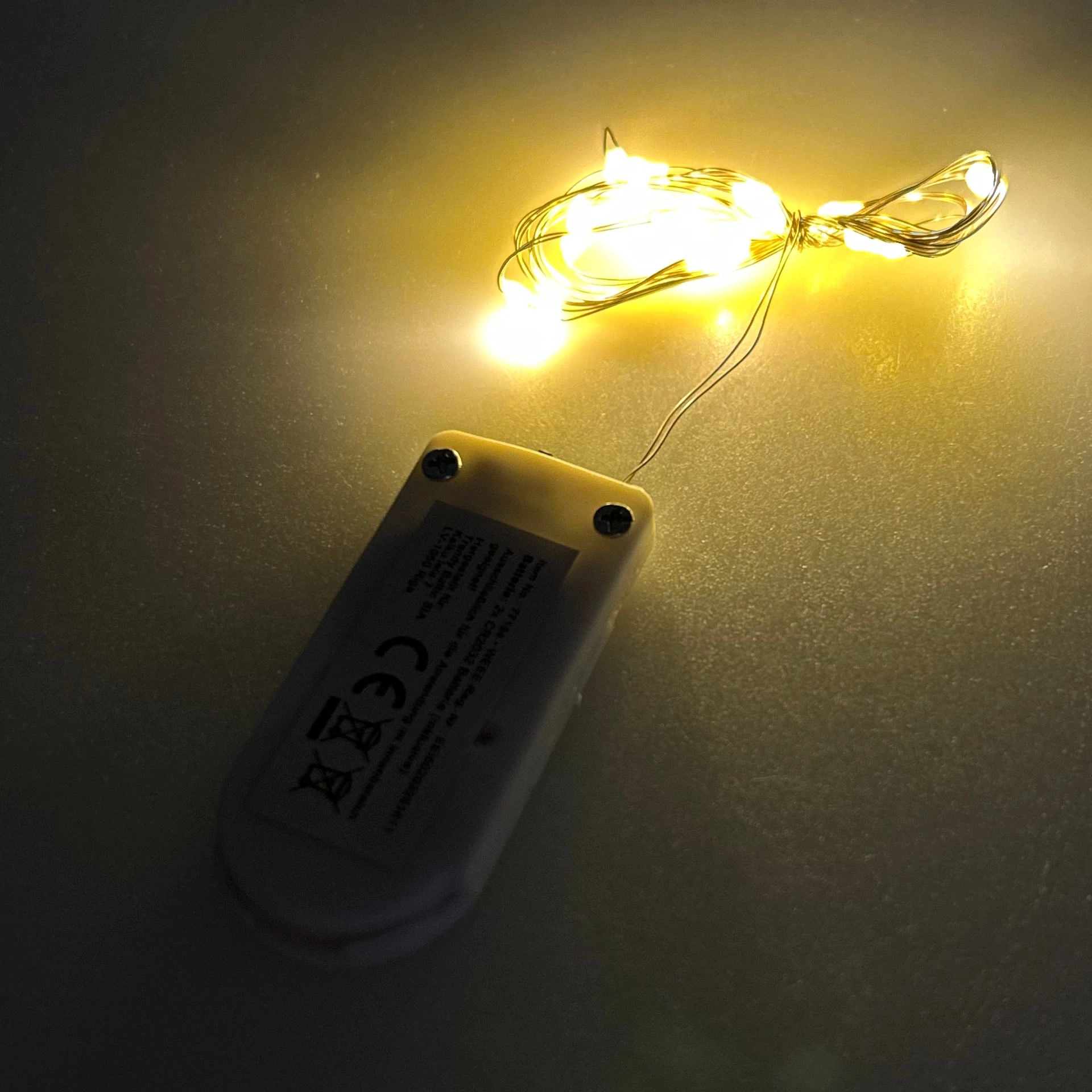 Lichterkette mit 10 LEDs weiß, Minibatteriefach