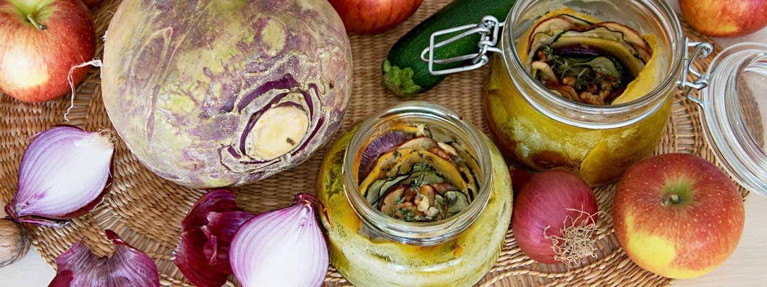 Steckrüben-Gratin mit Apfel und Walnuss