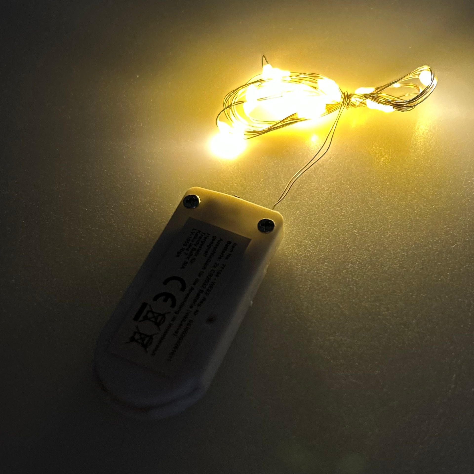 Lichterkette mit 10 LEDs weiß, Minibatteriefach
