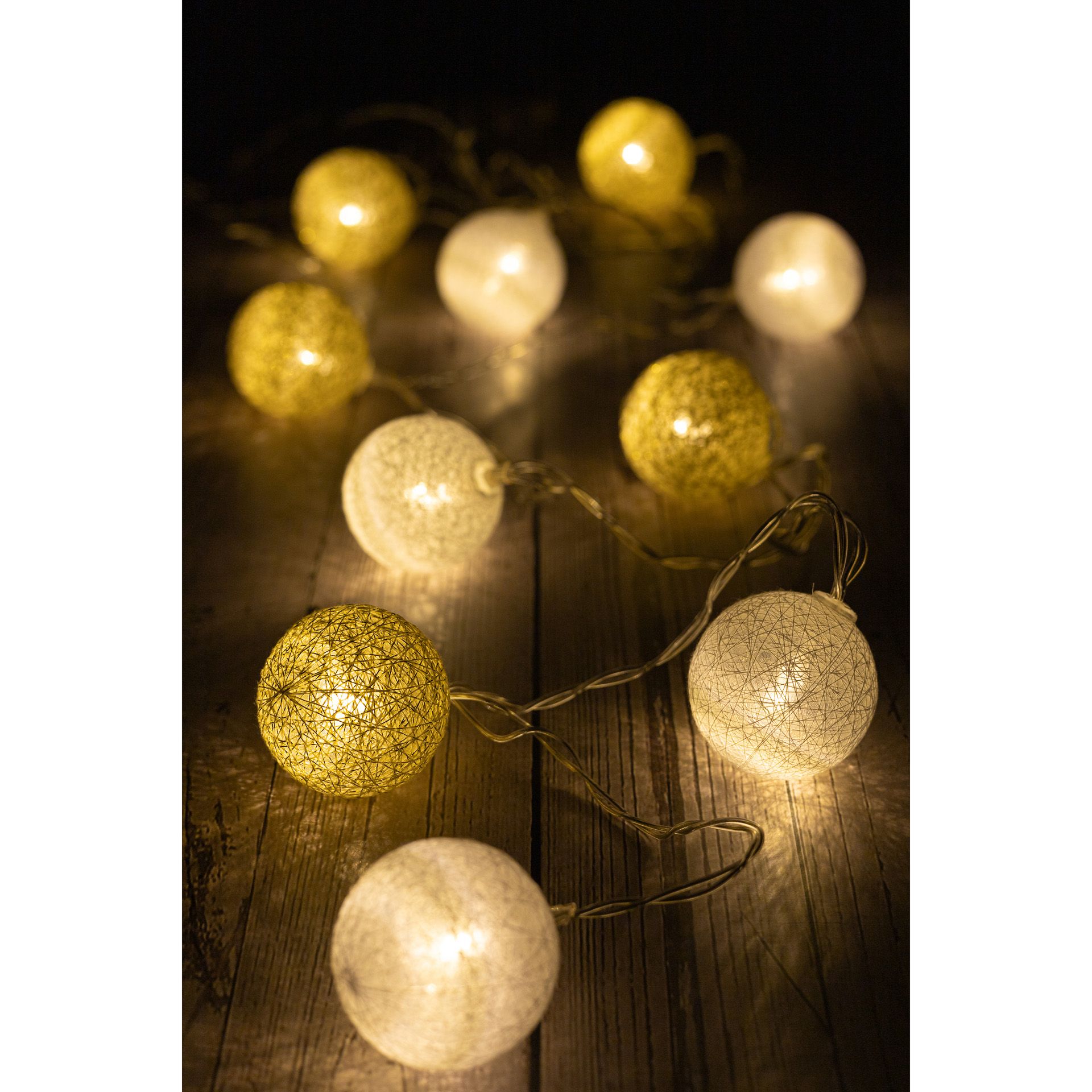Lichterkette 'Cotton Ball' mit 10 LEDs, warmweiß