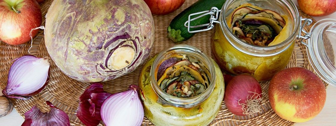 Steckrüben-Gratin mit Apfel und Walnuss